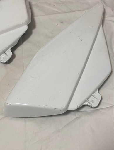 ヤマハ　RZ250サイドカバー