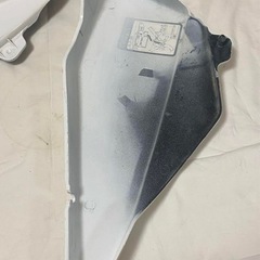 ヤマハ　RZ250サイドカバーの画像