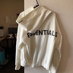 エッセンシャルズ パーカーの画像