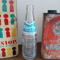 アンティーク缶の画像