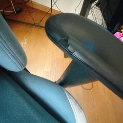 〆ました　ゲーミングチェアの画像