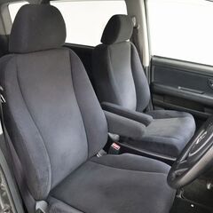 自社ローンは選べる車種が少ない！乗りたい車が対象外！そんな経験があるあなたへ！【オトロン大垣店】にお任せください！/ホンダ ステップワゴン 　Ｇ　Ｌパッケージの画像
