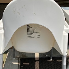IKEA キッズチェア　2脚　テーブル付き※飲食店で使ってましたの画像