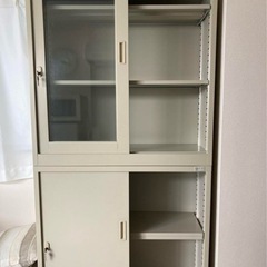 ありがとうございます!取引終了しました。スチール製　書庫ロッカー鍵付き2段の画像