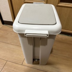 ニトリゴミ箱の画像