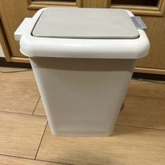 ニトリゴミ箱の画像