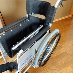 車椅子(特殊)の画像