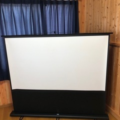 プロジェクタースクリーンの画像
