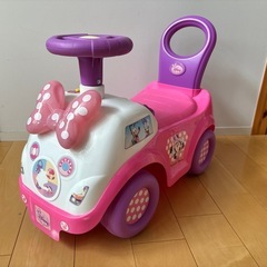 ミニー　キュートリボンカーの画像