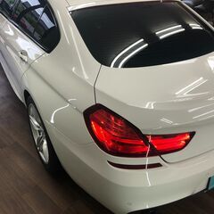 BMW６シリーズ　６４０i グランクーペ 　Mスポーツ　後期モデル　コンフォートパッケージ　運転席助手席シートクーラー＆シートヒーター / 後席左右独立シートヒーター / チルト機能付きガラスルーフ / 前ドア後ろドアソフトクローズドア の画像