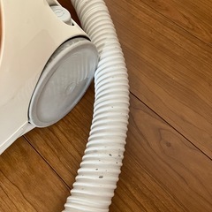 【引き渡し予定決まりました】【7/10の13時半〜14時半の間で引き渡し可能な方】シャープ　掃除機の画像