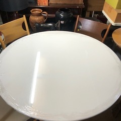 🌸ダイニングテーブル4点セット🌸の画像