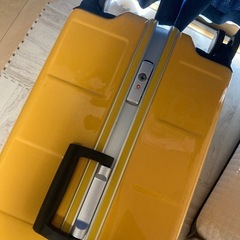 キャリーケースの画像
