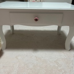 【猫脚が可愛い】ホワイト ローテーブルの画像