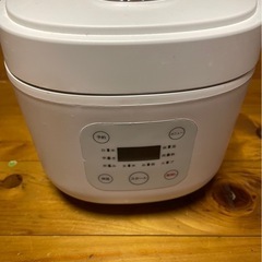 2023年製　
炊飯器