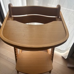 キッズチェア　テーブル付きの画像