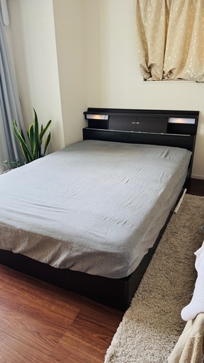 ダブルベット、ニトリのマットレスです。