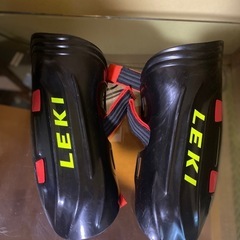 大人用ローラースケートセット
の画像