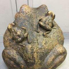 A4322　カエル　置物　親子カエル　オブジェ　陶器　玄関　和風　庭園　インテリア　縁起物の画像