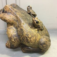 A4322　カエル　置物　親子カエル　オブジェ　陶器　玄関　和風　庭園　インテリア　縁起物の画像