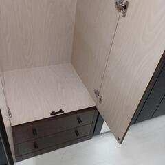 ★ジモティー割あり★2段チェスト付ワードローブ　BR　※サイドキズあり　高さ(H)174×幅 (W)58× 奥行(D)56(cm)の画像