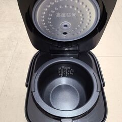 J1020 【リユースのサカイ柏店】 Haier　ハイアール　3合炊きマイコン炊飯ジャー JJ-XP2M32A　 2025年製　クリーニング済み　参考価格8,980円の画像