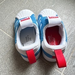 adidas シューズ13cmの画像