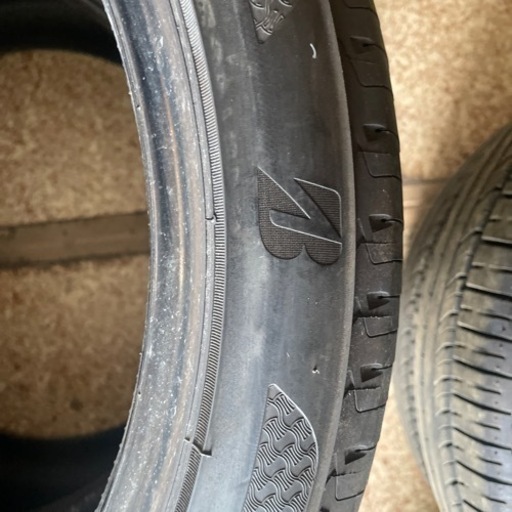 245／40/19