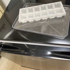 コンパクト冷蔵庫の画像