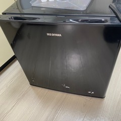 コンパクト冷蔵庫の画像