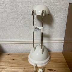 90年代のIKEAのデスクライトの画像