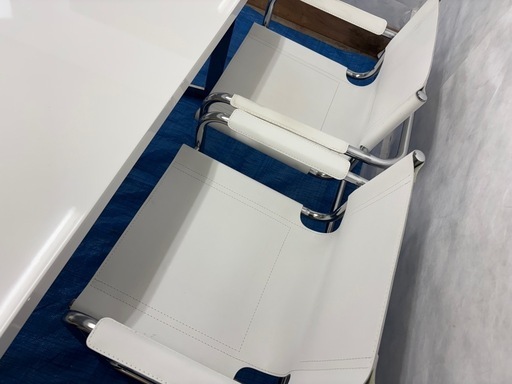 【バナナ苫小牧】 ダイニングテーブルセット 本革イス4脚 ホワイト 汚れ有
