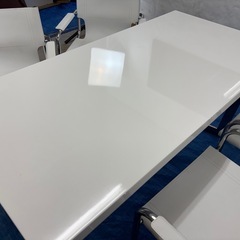 【バナナ苫小牧】 ダイニングテーブルセット 本革イス4脚 ホワイト 汚れ有の画像