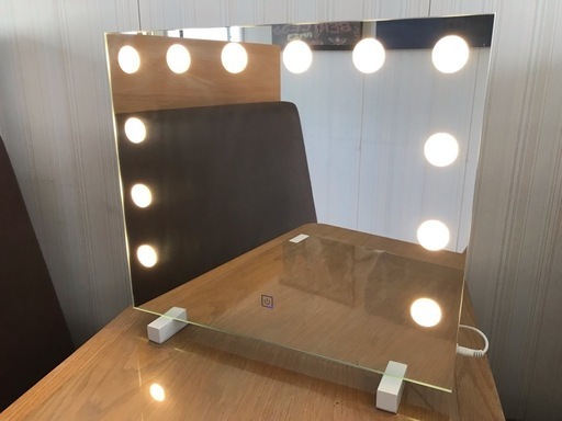 【決まりました】☆女優ミラー　ハリウッドミラー　LEDライト付き