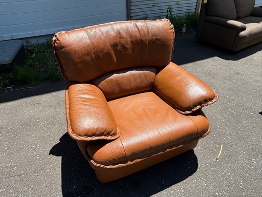 【バナナ苫小牧】美品 HUGO 1人掛け レザーソファー ライトブラウン 軽清掃済み