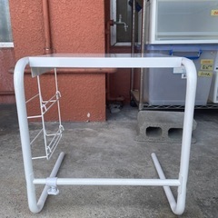 値下げしました！【タテヨコ伸縮可能レンジ上ラック】クリーニング済み【管理番号10907】九の画像