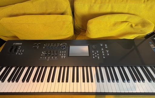 YAMAHA シンセサイザー　MODX プラス 8