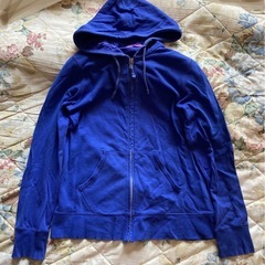 UNIQLO　ユニクロ　ブルー　パーカーの画像