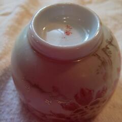 昔の九谷の高級湯飲み茶碗の画像