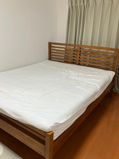 クイーンサイズベッドフレーム【Simmons×SCANTEAK】シモンズ×スキャンティーク STELLAN