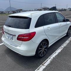 メルセデスベンツ　Bクラス　スポーツナイトパッケージの画像