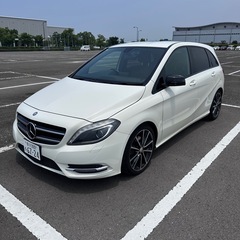メルセデスベンツ　Bクラス　スポーツナイトパッケージの画像
