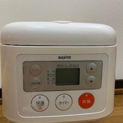🌾　炊飯器　　3合炊き　釜も綺麗です。✨の画像