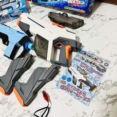 電動の水鉄砲×2とバトラーのポイの画像