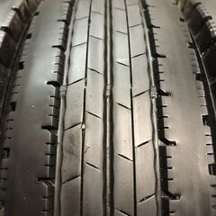 DUNLOP ENASAVE SPLT50M 195/85R15 113/111N LT 15インチ ライトトラック用 夏タイヤ 4本 23年製 バリ溝 デュトロ等　(KTJ525)クレジットカード QRコード決済可能の画像