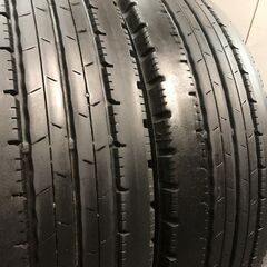DUNLOP ENASAVE SPLT50M 195/85R15 113/111N LT 15インチ ライトトラック用 夏タイヤ 4本 23年製 バリ溝 デュトロ等　(KTJ525)クレジットカード QRコード決済可能の画像