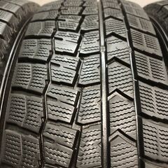DUNLOP WINTERMAXX WM02 205/65R16 16インチ スタッドレス 4本 24年製 バリ溝 セレナ ヤリスクロス 10系アルファード等　(KTJ520)クレジットカード QRコード決済可能の画像