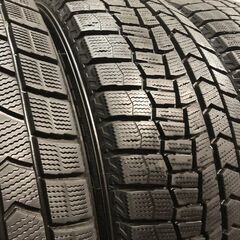 DUNLOP WINTERMAXX WM02 205/65R16 16インチ スタッドレス 4本 24年製 バリ溝 セレナ ヤリスクロス 10系アルファード等　(KTJ520)クレジットカード QRコード決済可能の画像