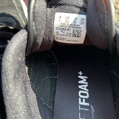 PUMA スニーカーの画像