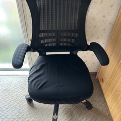 スチール椅子
